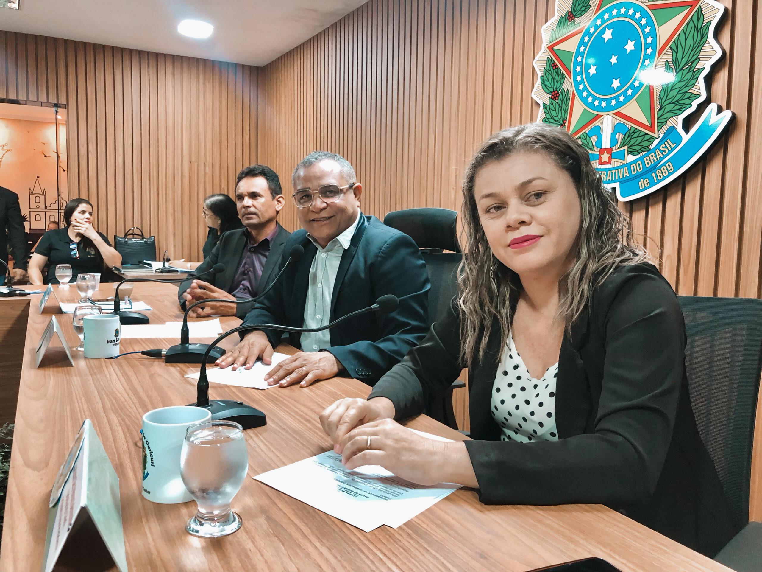 Vereadores aprovam regulamentação de entregadores de delivery e mototaxistas na reunião ordinária de terça (11)