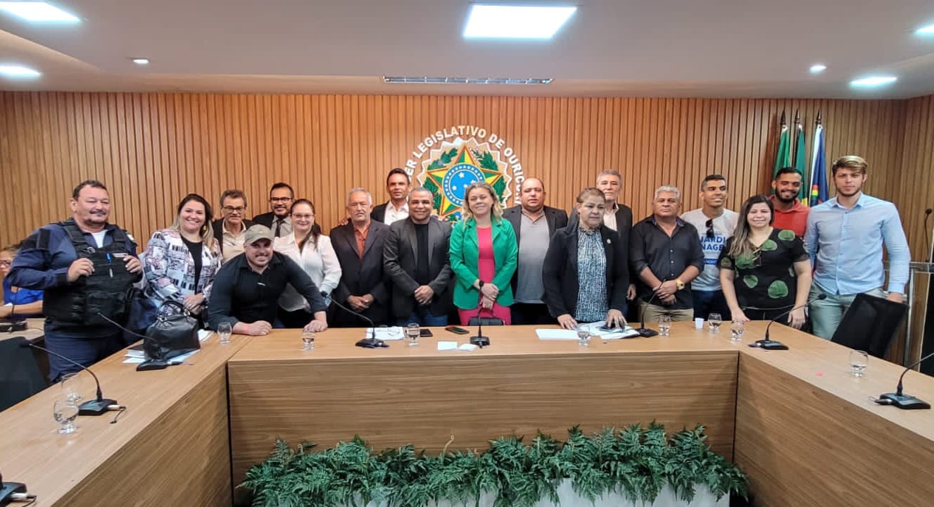 Reunião entre Vereadores, Demutran e CDL, decidem atividades especificas para estacionamento e  organização do trânsito durante o fim de ano e mês de janeiro
