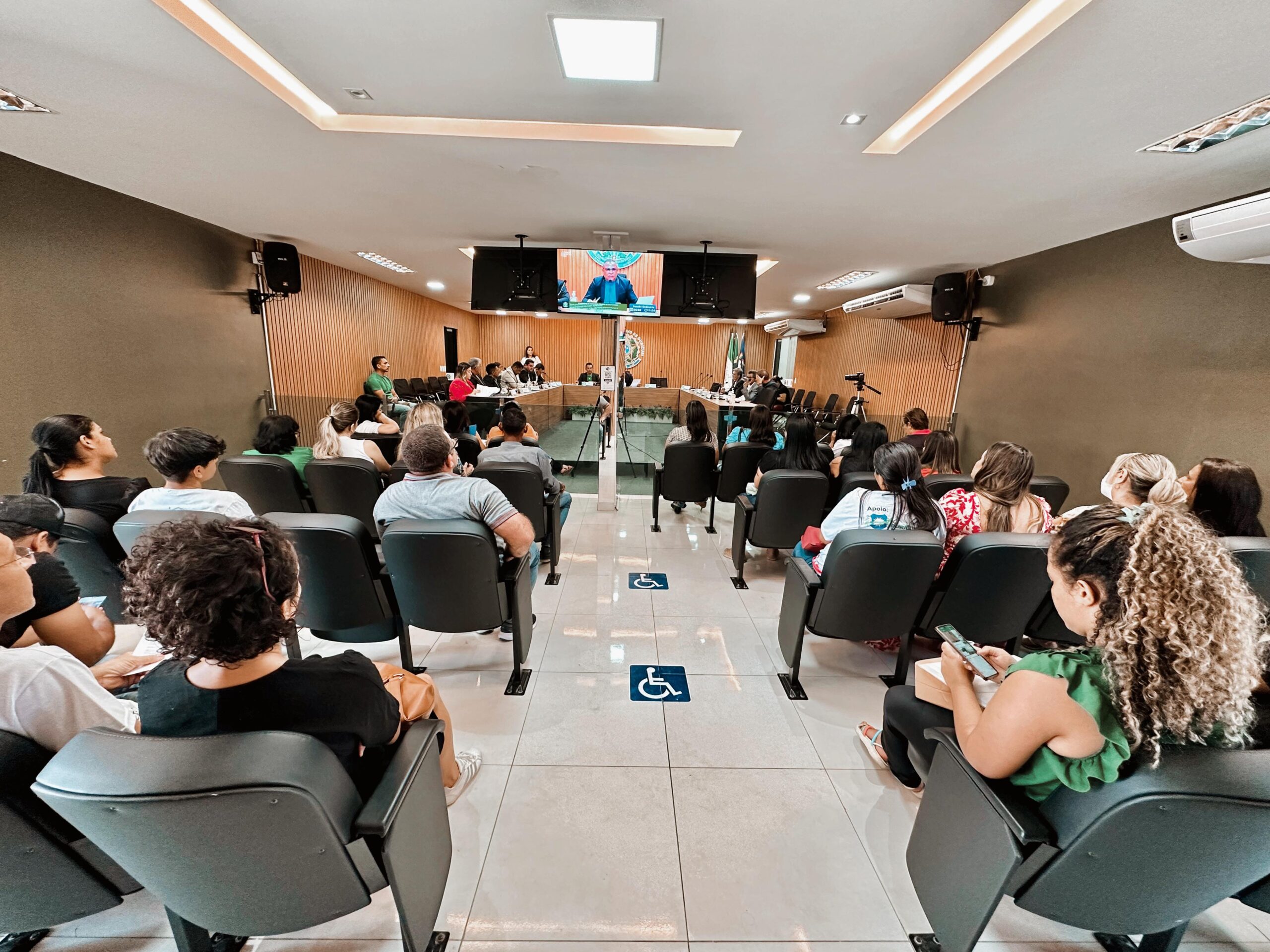 Avanços na administração e legislação marcam a primeira reunião ordinária de vereadores em Ouricuri