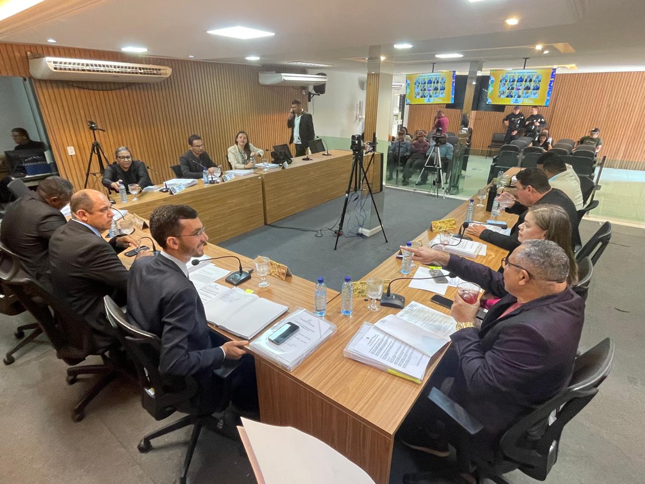 Vereadores de Ouricuri aprovam a criação da medalha de honra ao mérito no município de Ouricuri-PE “Gilvan Coriolano da Silva” e várias indicações